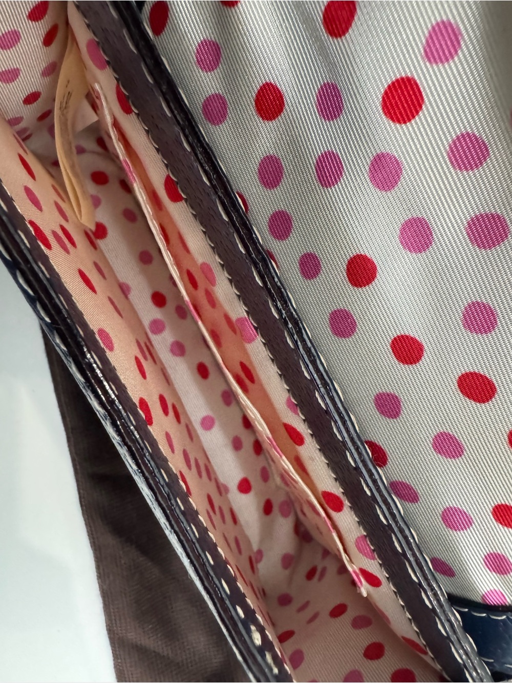 Kate Spade New York Wellesley Small Fynn crossbody bag - Picture 3 of 4